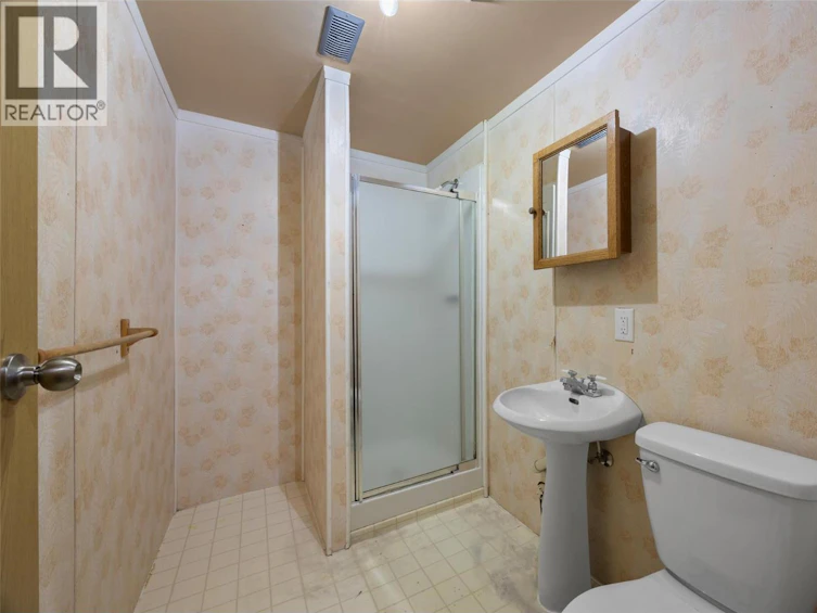 1748 North River Drive, Kamloops, BC, V2B 7N7 - 28