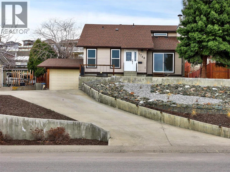1748 North River Drive, Kamloops, BC, V2B 7N7 - 2