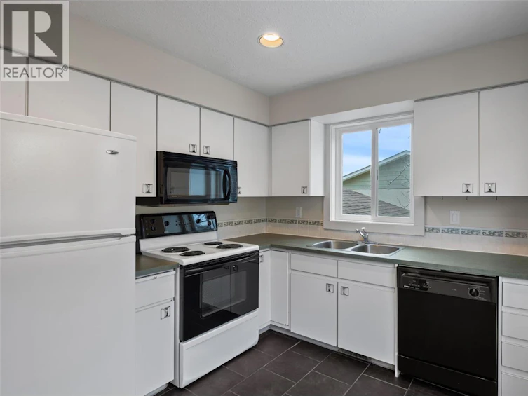 1748 North River Drive, Kamloops, BC, V2B 7N7 - 15