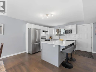 482 N Snowsell Street - 4