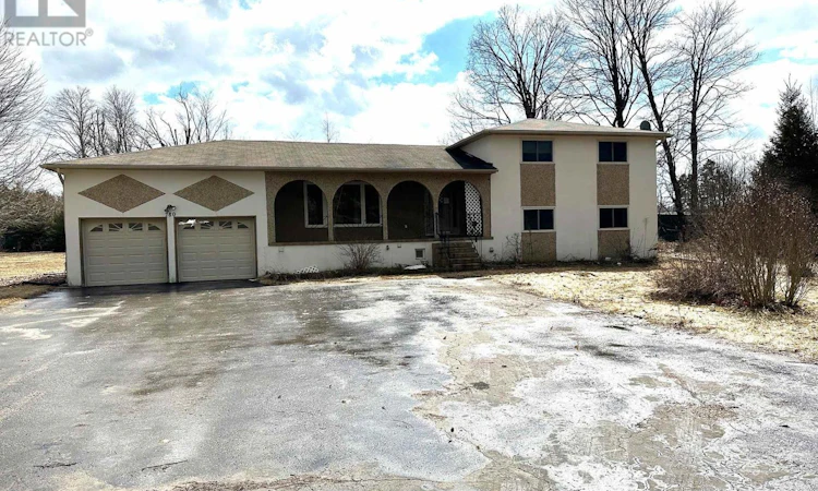 780 Essa Road E