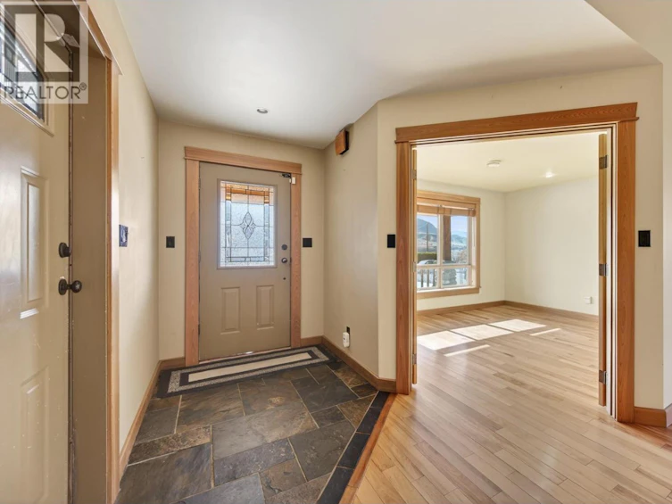 519 Pine Street, Ashcroft, BC, V0K 1A0 - 5