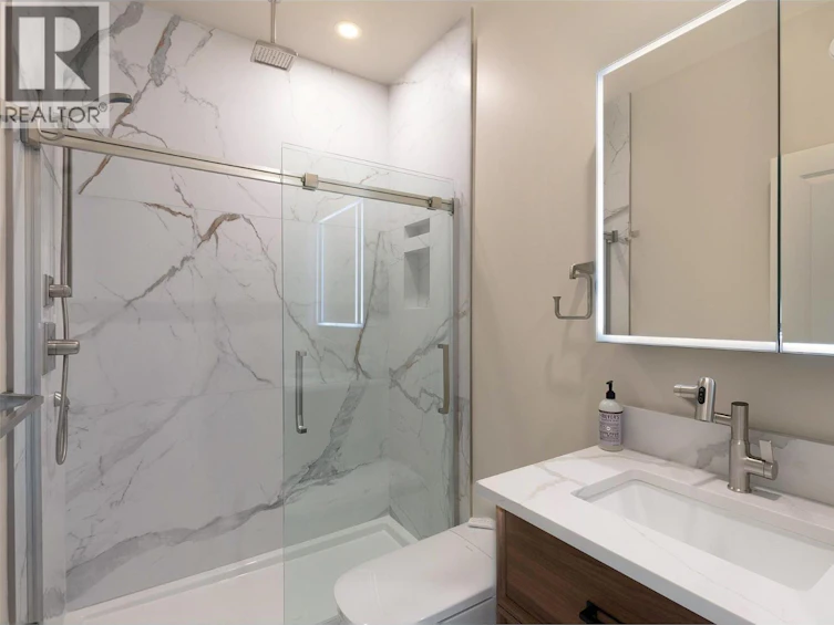2571 Abbott Street, Kelowna, BC, V1Y 9T9 - 14
