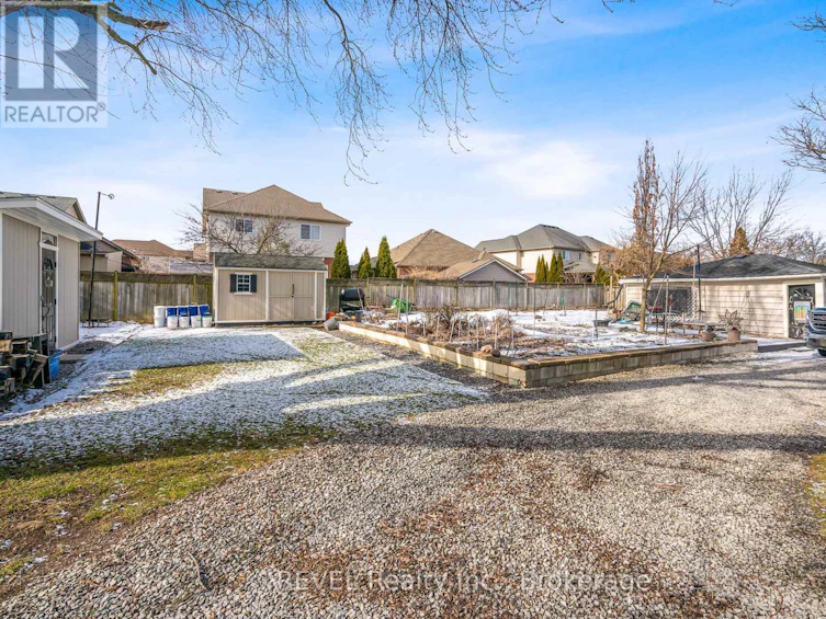 18 A B,C,D Valley Road, St. Catharines, ON, L2S 1Y6 - 6