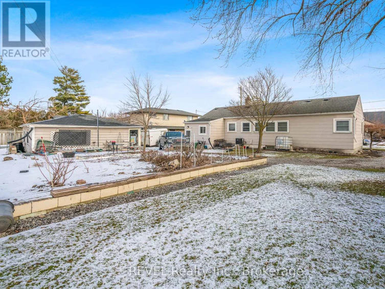 18 A B,C,D Valley Road, St. Catharines, ON, L2S 1Y6 - 3