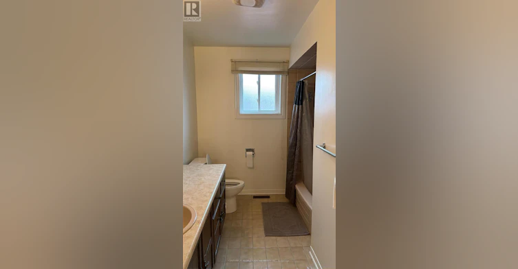 MAIN (ROOM 4-43 Bordeaux Circuit, Toronto, ON, M9V 4Z1 - 12