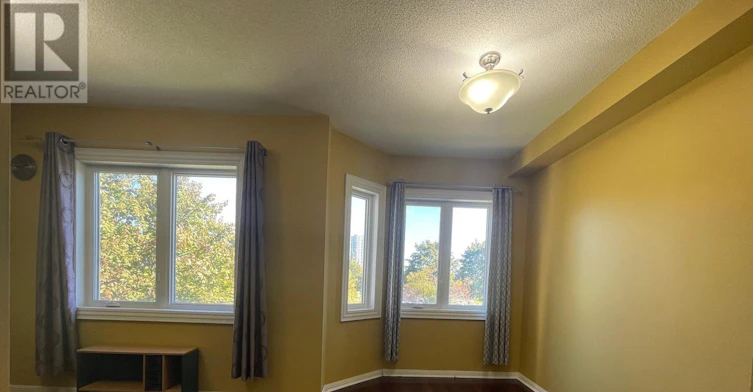 MAIN-156 Town Centre Boulevard, Markham, ON, L3R 5H9 - 3