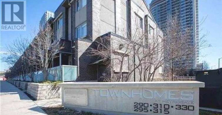 TH69-315 Village Green Square, Toronto, ON, M1S 0L2