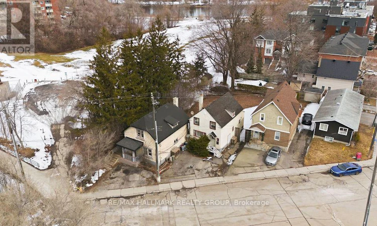 5-7 Hurdman Road