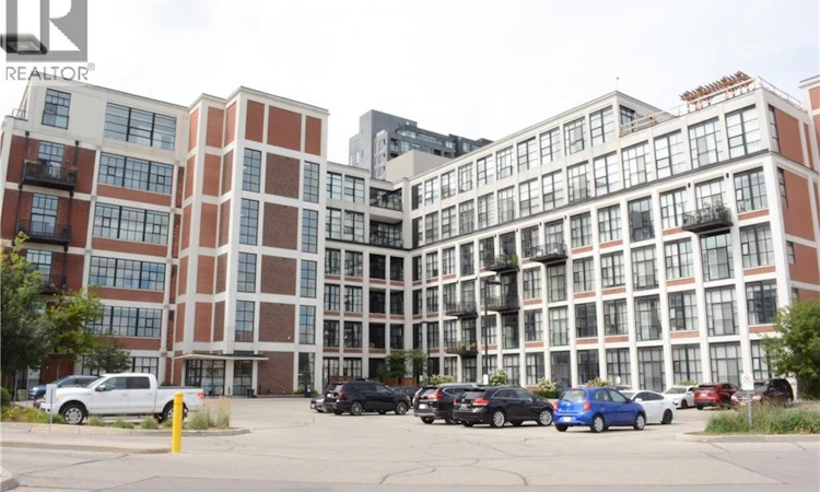 409-404 King Street W