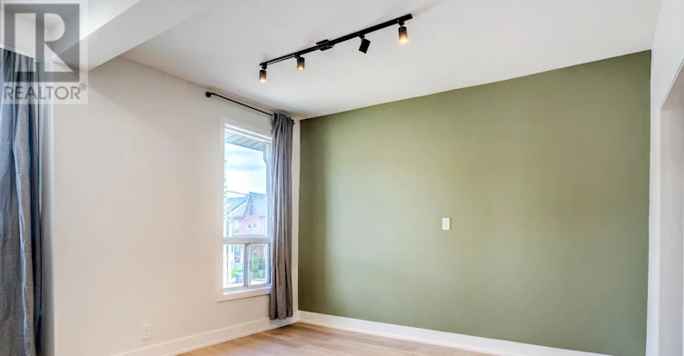 UPPER-743 Gerrard Street E, Toronto, ON, M4M 1Y5 - 2