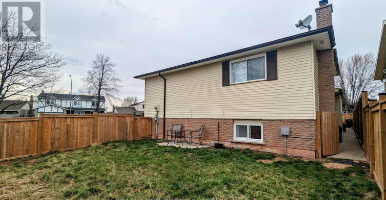 7 Greening Avenue, Hamilton, ON, L8E 3Z8