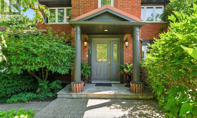 91 Abbey Close