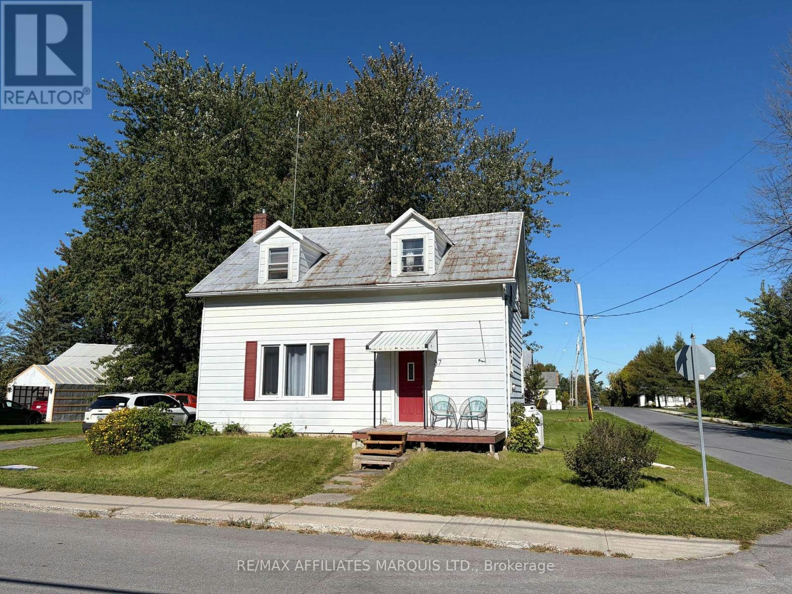 37 Main Street, South Stormont, ON, K0C 1Y0