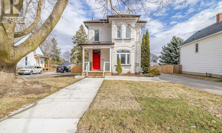 751 Rathbourne Avenue