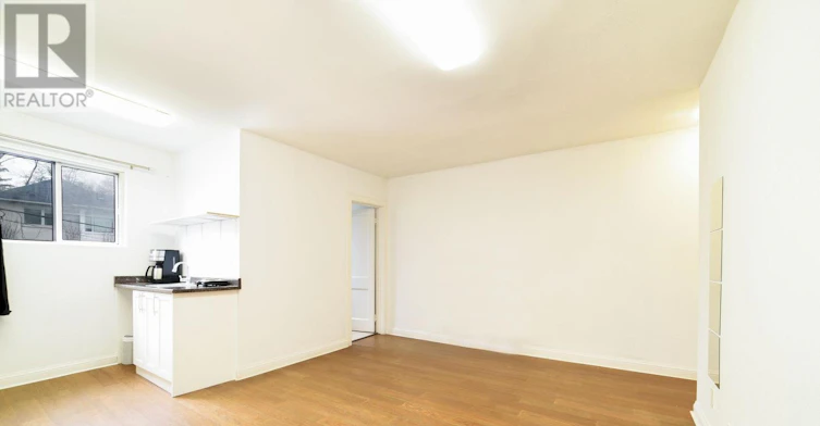 2ND FLOOR-280 Eglinton Avenue W, Toronto, ON, M4R 1B2 - 2