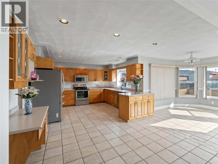 1120 14th Street, Kamloops, BC, V2B 8K7 - 6