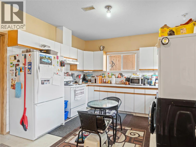 1120 14th Street, Kamloops, BC, V2B 8K7 - 13