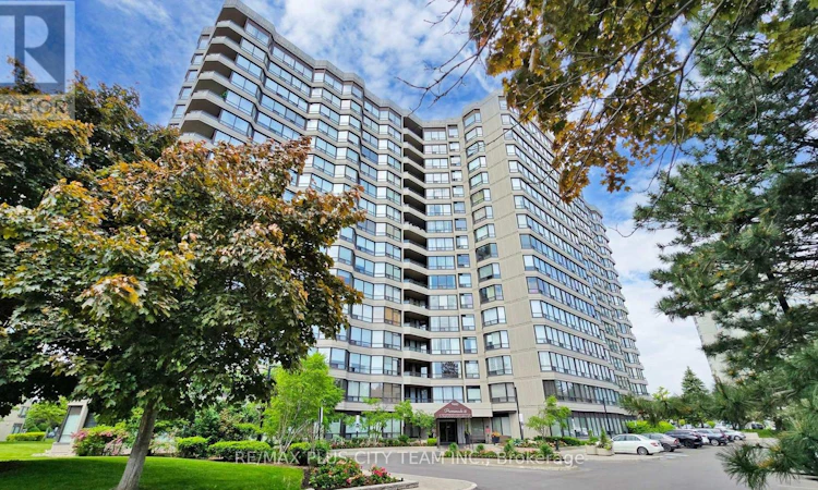 410-7440 Bathurst Street