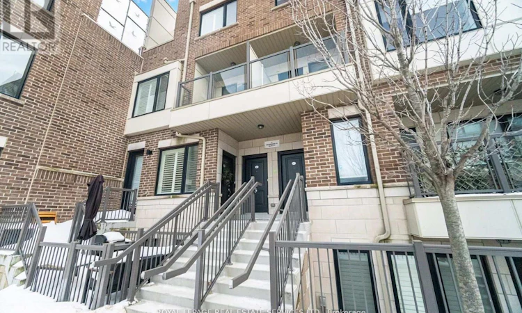 402-8 Drummond Street