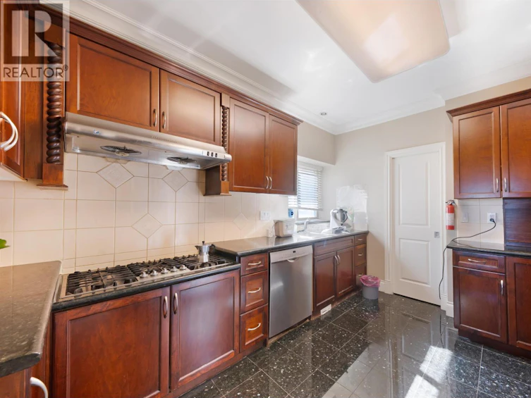 6166 Denbigh Avenue, Burnaby, BC, V5H 3R5 - 10