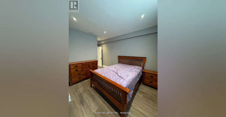 BST-232 Duncan Road, Richmond Hill, ON, L4C 6J9 - 4