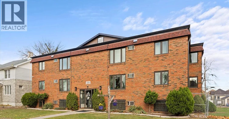 101-1160 Howard, Windsor, ON, N9A 1S7 - 2