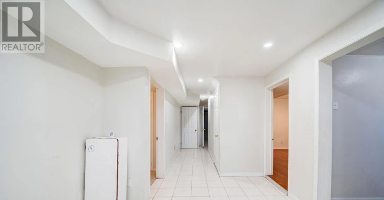 5 Claresholme Drive, Toronto, ON, M1C 4Z9 - 8