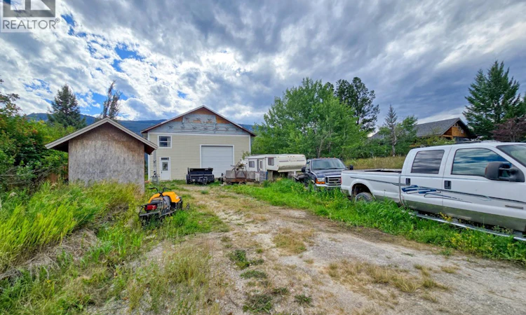 4772 Crescentwood Drive