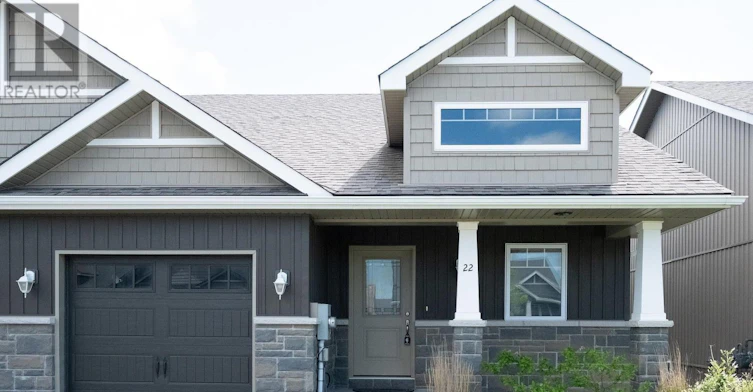 22 Stirling Crescent, Prince Edward County, ON, K0K 2T0