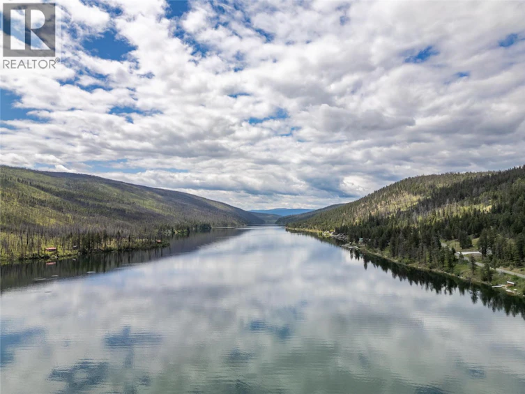 2526 Loon Lake Road, Loon Lake, BC, V0K 1H1 - 11