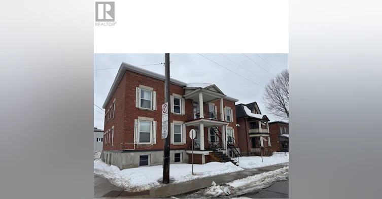 3-135 Concord Street S, Ottawa, ON, K1S 0Z3 - 2