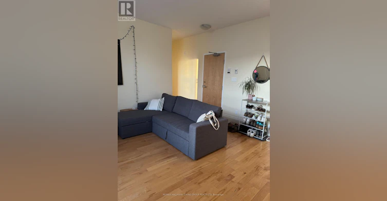 3-135 Concord Street S, Ottawa, ON, K1S 0Z3 - 3