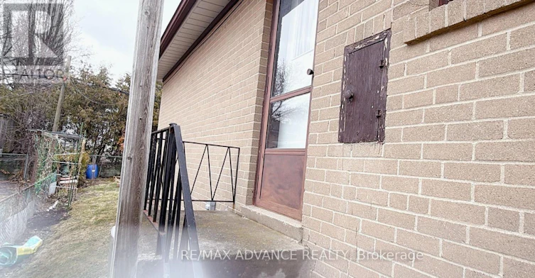 BSMT-12 Daleena Drive, Toronto, ON, M3A 2L7