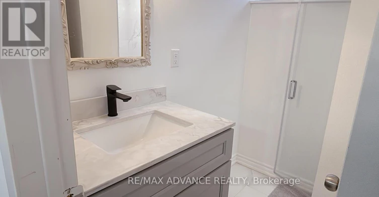 BSMT-12 Daleena Drive, Toronto, ON, M3A 2L7 - 5