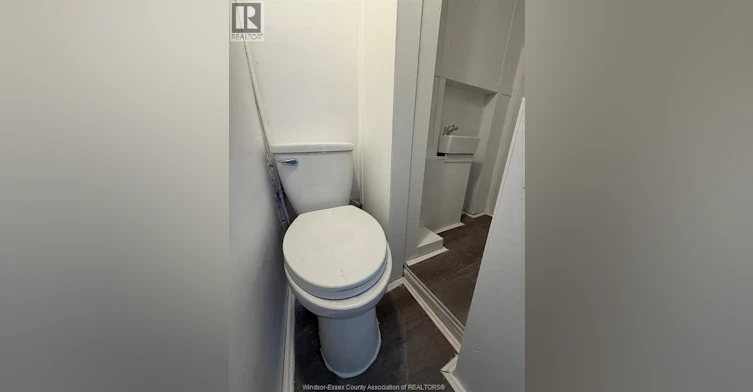 941 Cataraqui, Windsor, ON, N9A 3P7 - 32