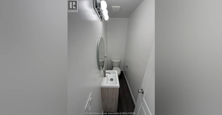 941 Cataraqui, Windsor, ON, N9A 3P7 - 12