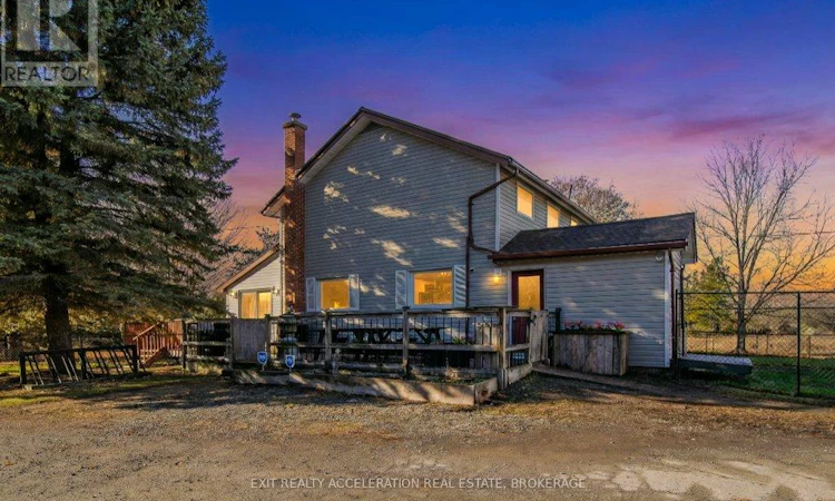 8061 County 2 Road