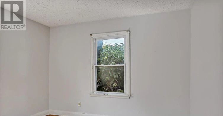 878 Chemong Road, Peterborough, ON, K9H 5Z8 - 14