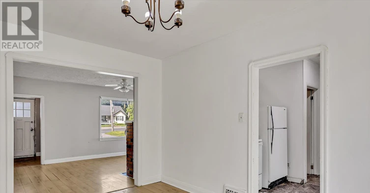 878 Chemong Road, Peterborough, ON, K9H 5Z8 - 9