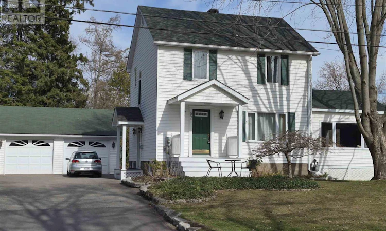 62 Lake Street