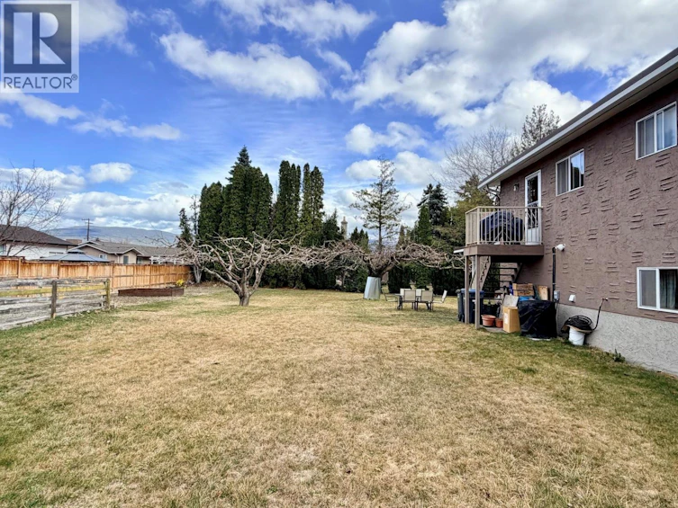11102 Scott Street, Summerland, BC, V0H 1Z0 - 4
