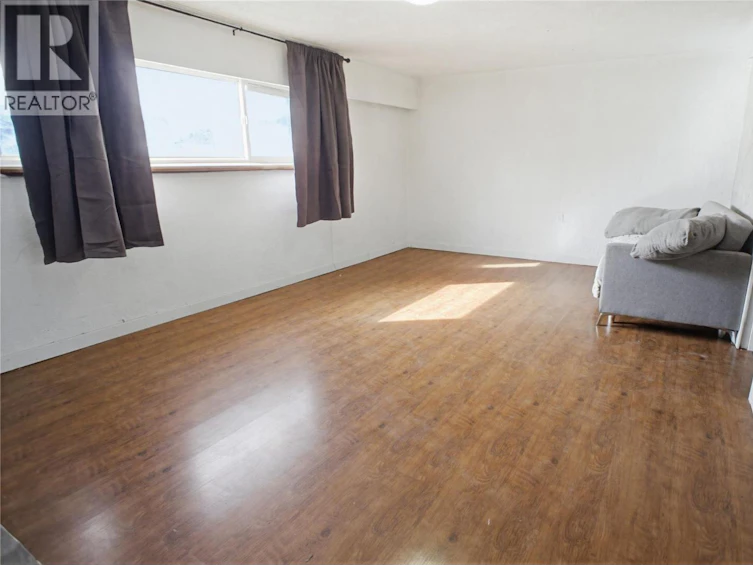 1942 Fleetwood Avenue, Kamloops, BC, V2B 4S4 - 15