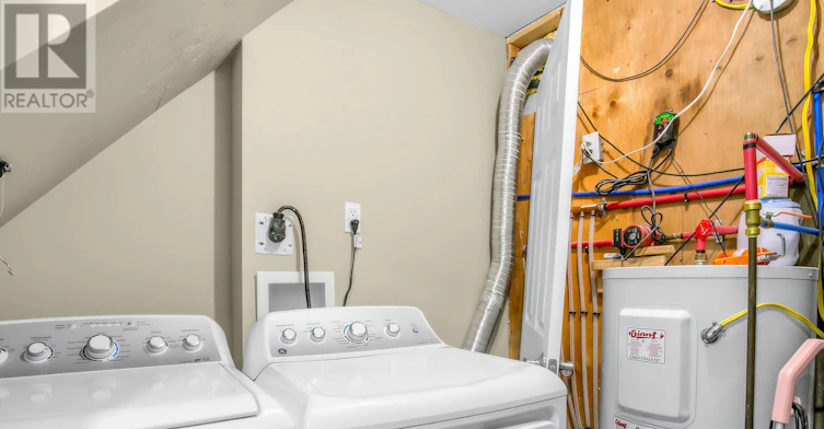 LOWER-133 Meadowvale Drive, Toronto, ON, M8Z 3K2 - 16