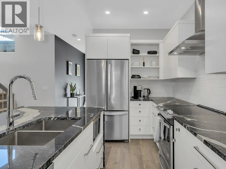 1038 Wilson Avenue, Kelowna, BC, V1Y 6Y3 - 12