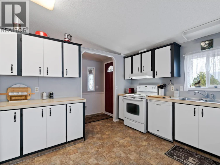 70-3350 NE 10 Avenue, Salmon Arm, BC, V1E 1J6 - 9