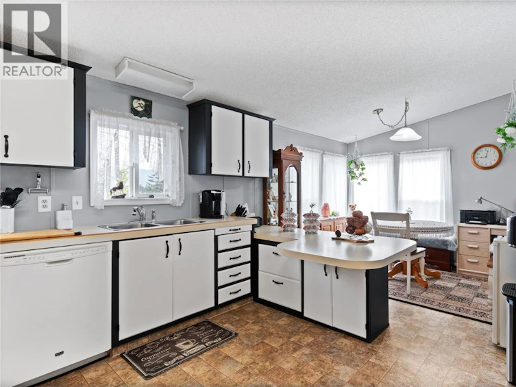70-3350 NE 10 Avenue, Salmon Arm, BC, V1E 1J6 - 10