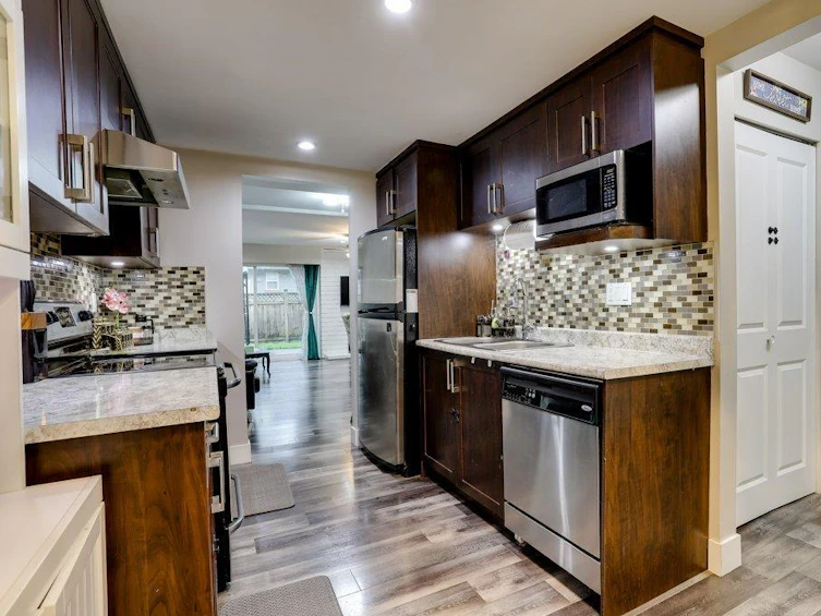 263-7493 140 Street, Surrey, BC, V3W 6G5 - 13