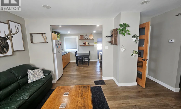 20 15th Avenue SE