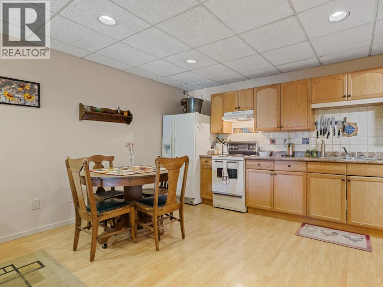 48 Caramillo Road, Kelowna, BC, V1V 1B3 - 36